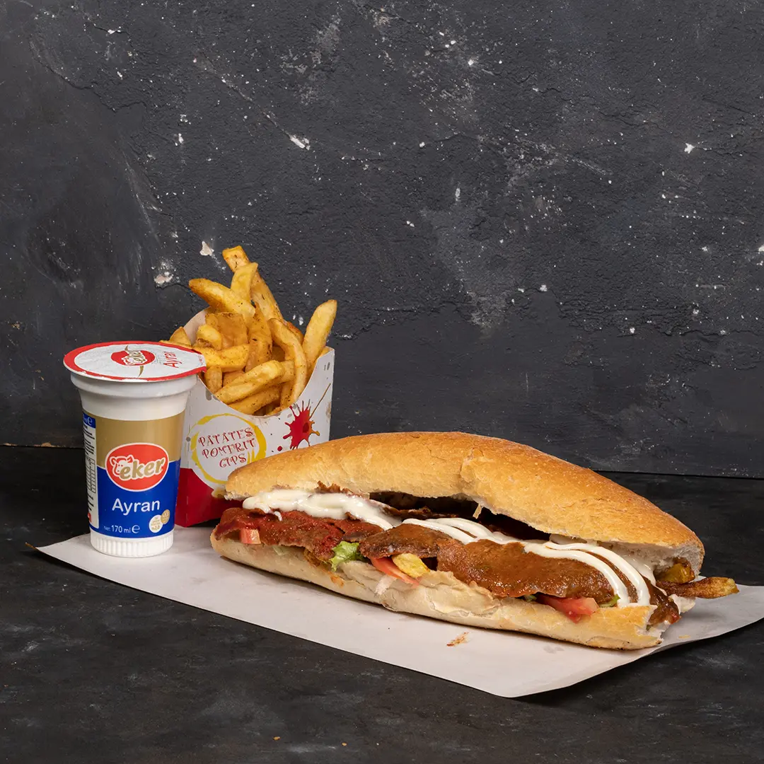 Ekmek Arası Et, Cips & Ayran